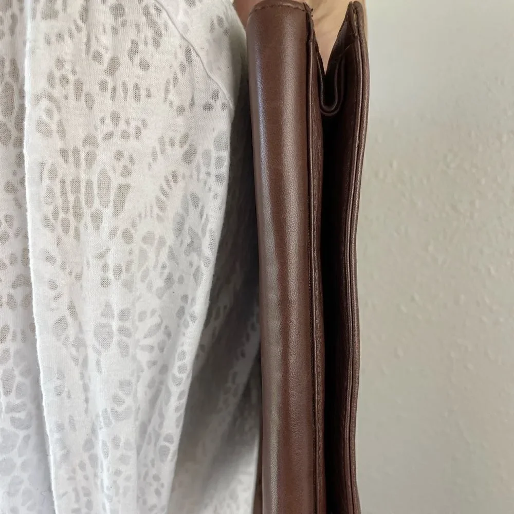 Leather Shoulder Purse EUC